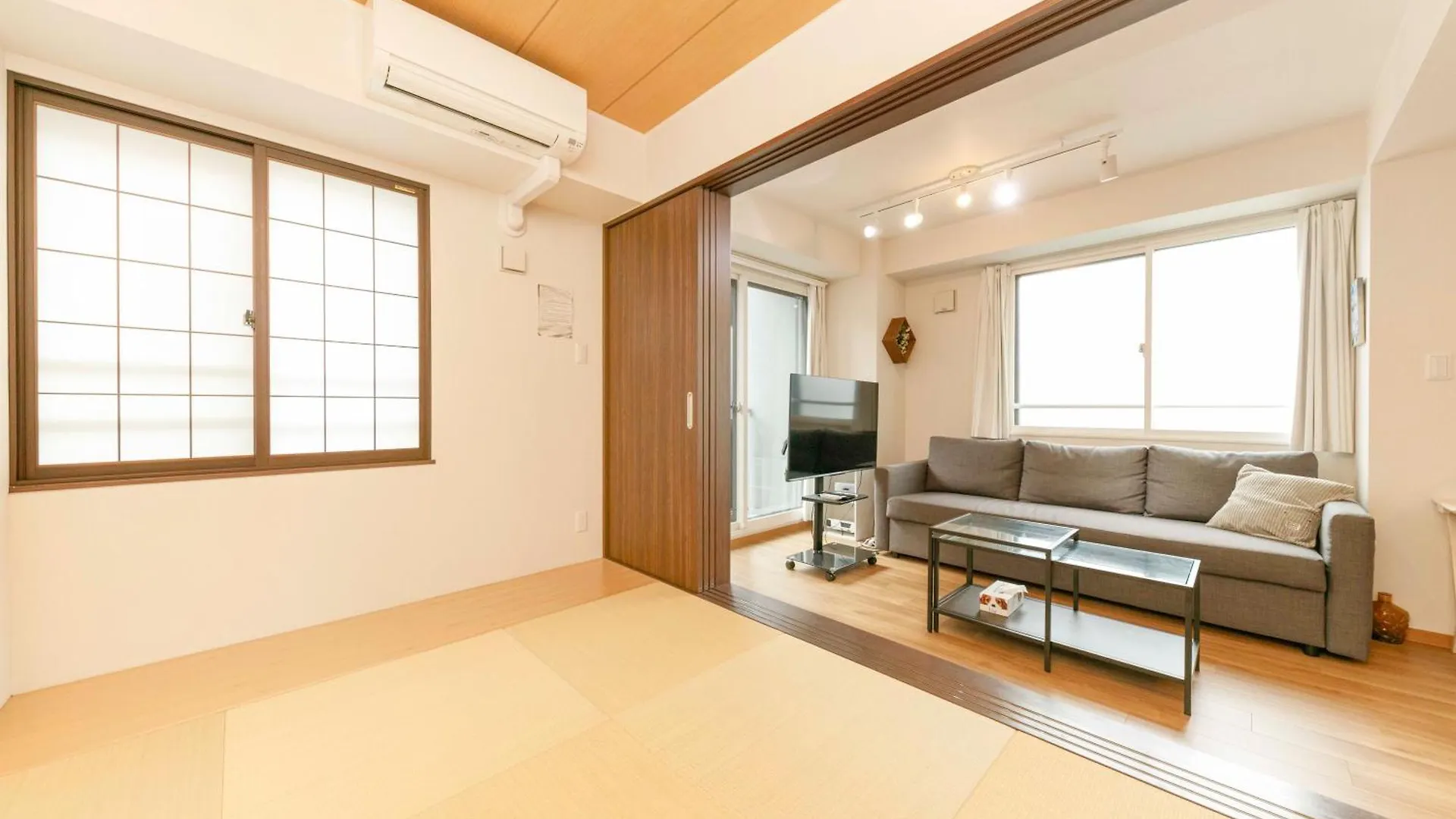 Gamadas Bld Tokyo Apartment