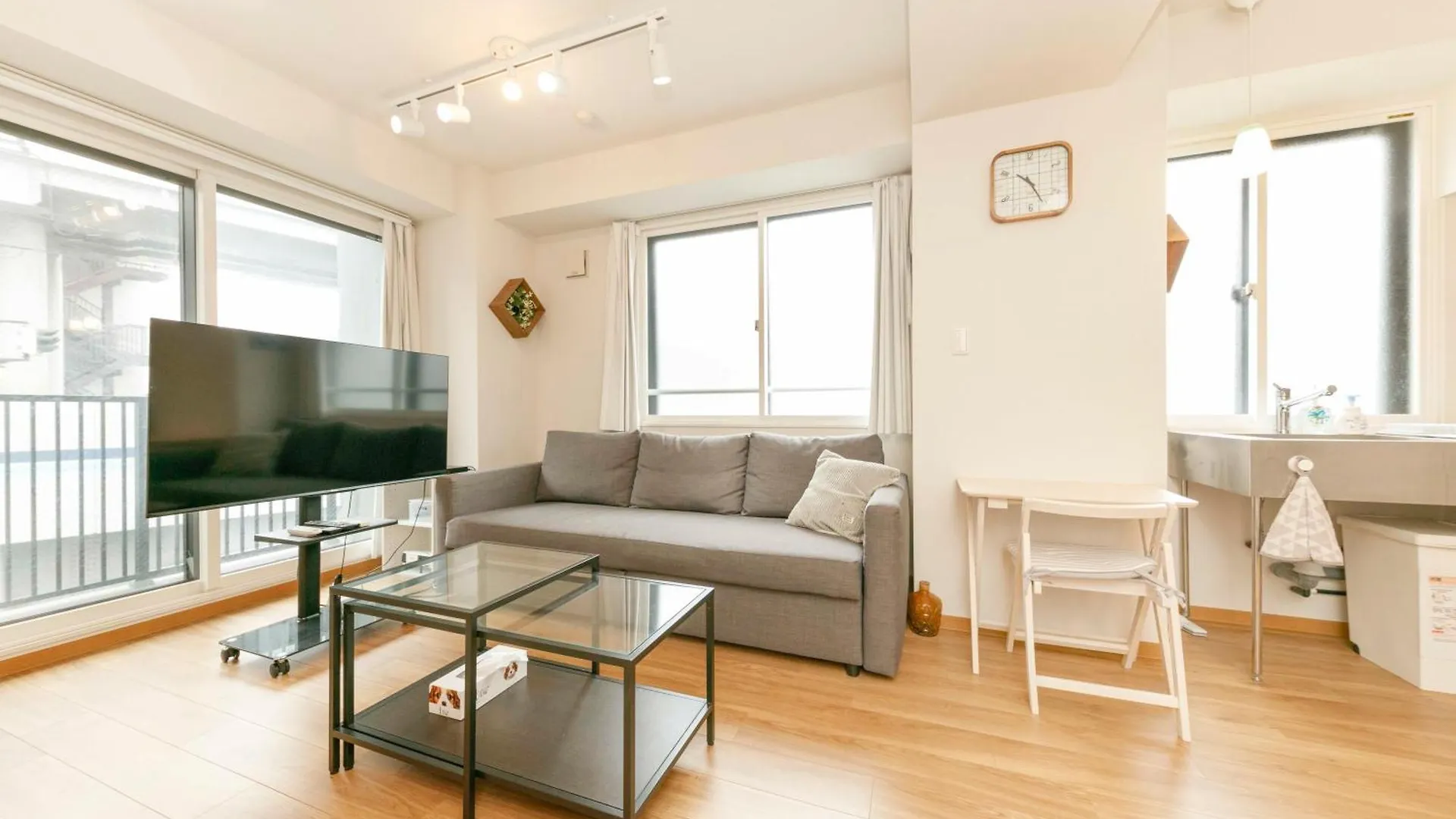 Apartment Gamadas Bld Tokyo